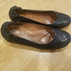 🚨Final Price! - Black LEATHER flats size 6